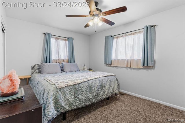 716 Joyceil Drive, Waterford, MI 48328