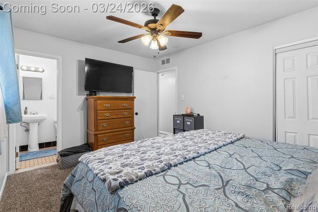 716 Joyceil Drive, Waterford, MI 48328