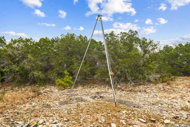 87 Mutt Road, Brackettville, TX 78832