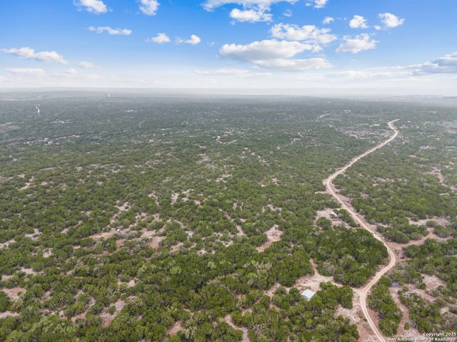 87 Mutt Road, Brackettville, TX 78832