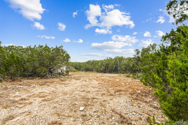 87 Mutt Road, Brackettville, TX 78832