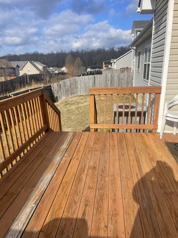 1376 Constitution Dr, Clarksville, TN 37042