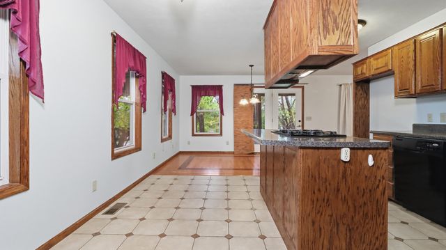 412 W 14th Street, Mountain Grove, MO 65711