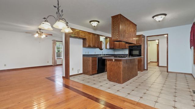 412 W 14th Street, Mountain Grove, MO 65711