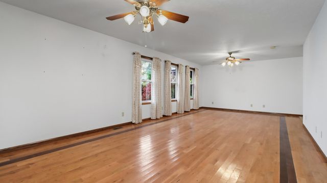 412 W 14th Street, Mountain Grove, MO 65711