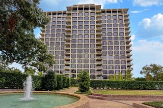 3711 San Felipe Street LL1, Houston, TX 77027
