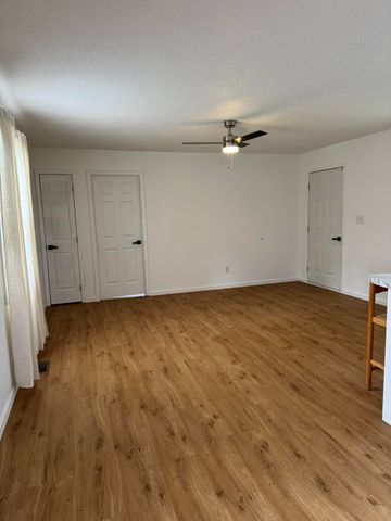 181 McQueary Road, Russell Springs, KY 42642
