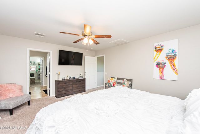 21224 E Freedom Drive, Red Rock, AZ 85145