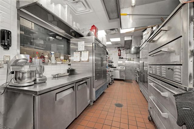 7293 NW 36st, Miami, FL 33166