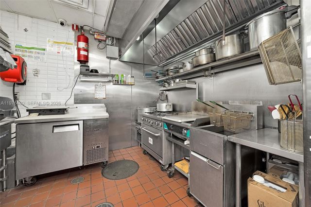 7293 NW 36st, Miami, FL 33166