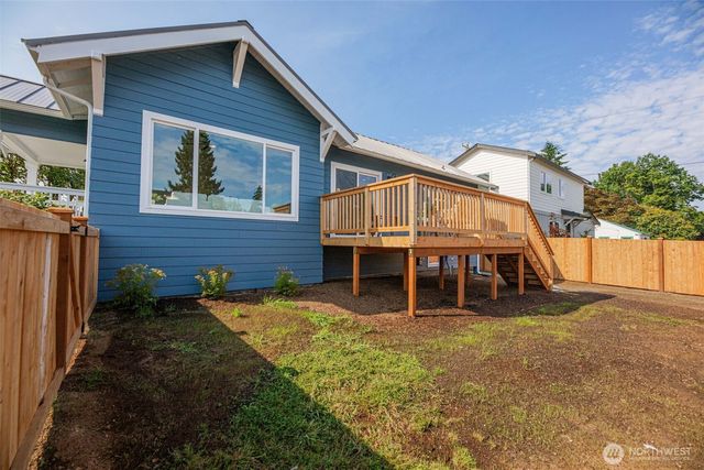 1702 Rainier Avenue, Everett, WA 98201