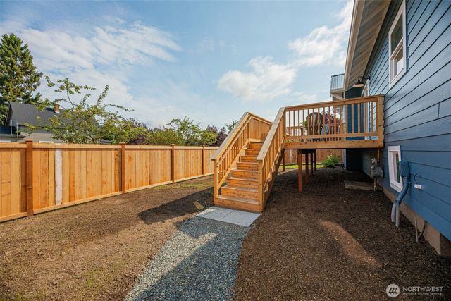 1702 Rainier Avenue, Everett, WA 98201