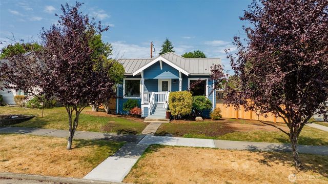 1702 Rainier Avenue, Everett, WA 98201