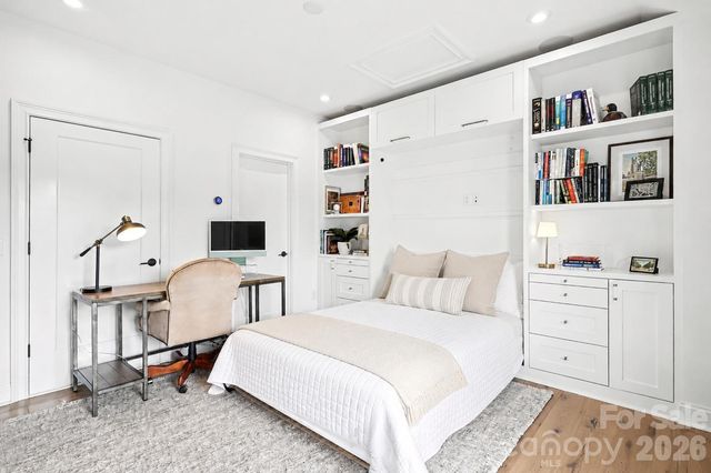 2505 Kenmore Avenue, Charlotte, NC 28204