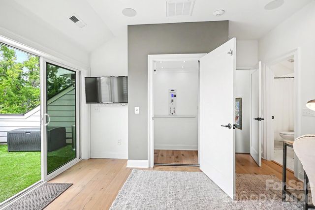 2505 Kenmore Avenue, Charlotte, NC 28204