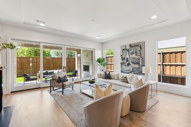 7611 Caillet Street, Dallas, TX 75209