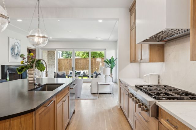 7611 Caillet Street, Dallas, TX 75209