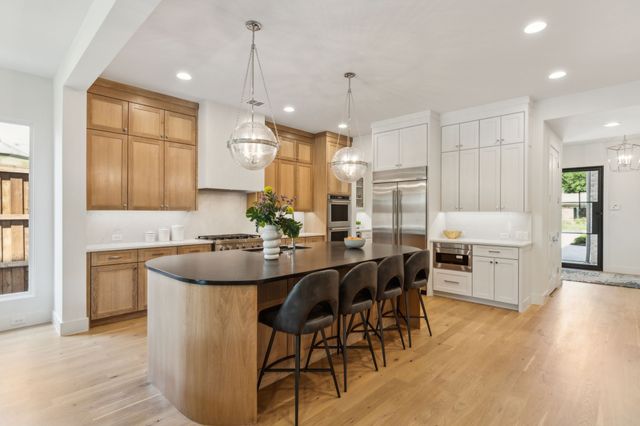 7611 Caillet Street, Dallas, TX 75209