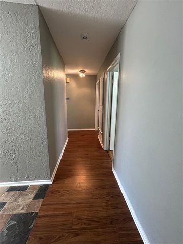 7614 SW Cherokee Ave, Lawton, OK 73505
