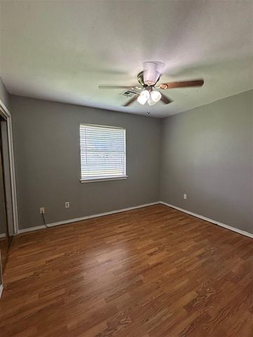 7614 SW Cherokee Ave, Lawton, OK 73505