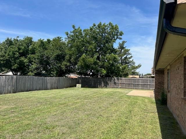 7614 SW Cherokee Ave, Lawton, OK 73505