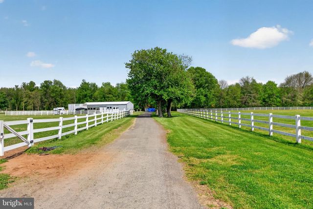 209 BUDDTOWN RD, Southampton, NJ 08088