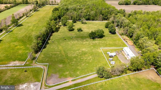 209 BUDDTOWN RD, Southampton, NJ 08088
