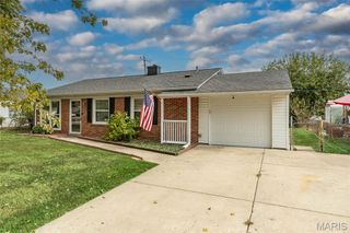 1 Jamaica Drive, St Peters, MO 63376