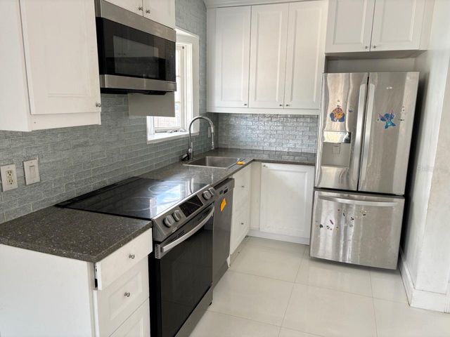 2635 9TH AVENUE N, St Petersburg, FL 33713