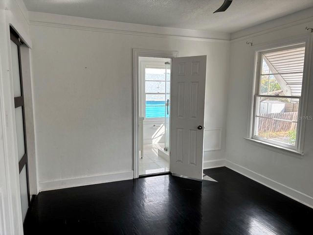 2635 9TH AVENUE N, St Petersburg, FL 33713