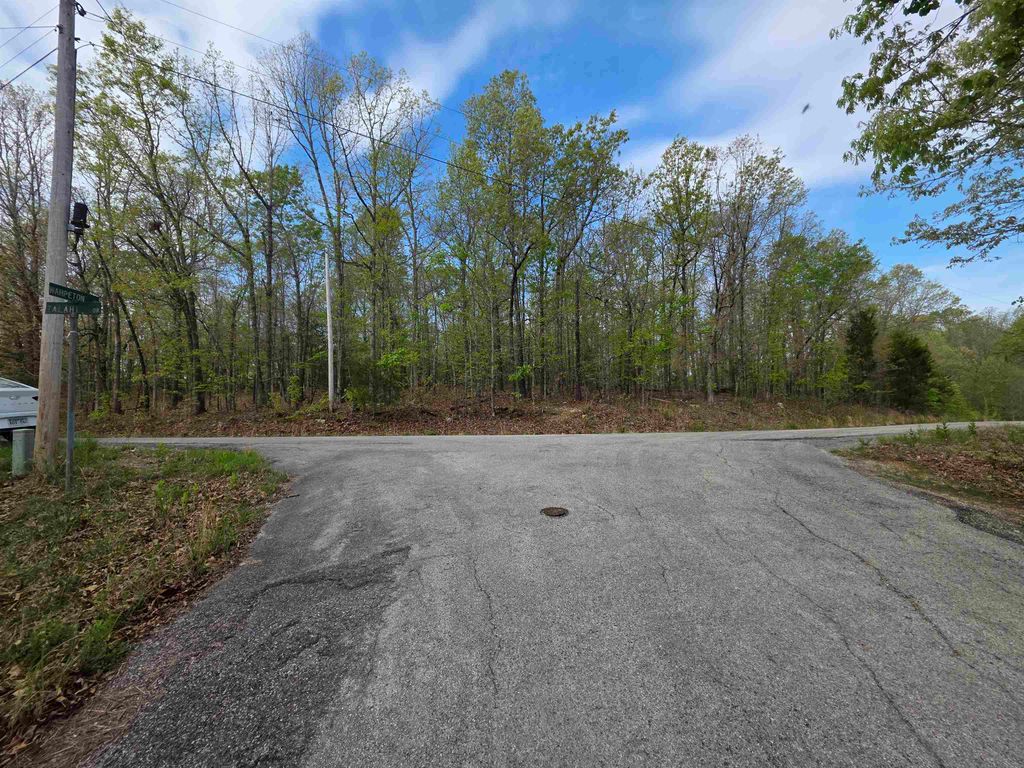 L-16 B-8 Talahi Drive, Cherokee Village, AR 72529