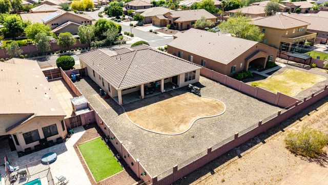 26919 N GIDIYUP Trail, Phoenix, AZ 85085