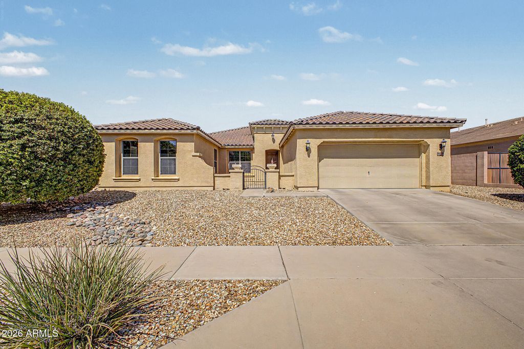 26919 N GIDIYUP Trail, Phoenix, AZ 85085