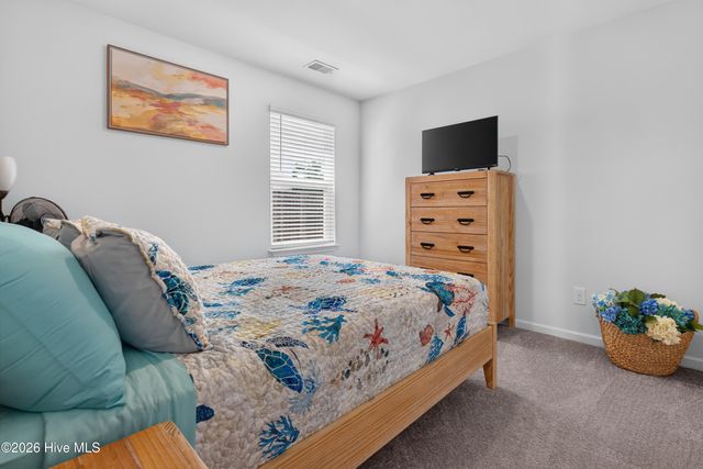 8322 E Highcroft Drive NE, Leland, NC 28451