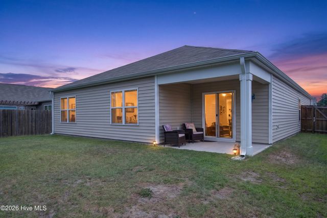 8322 E Highcroft Drive NE, Leland, NC 28451
