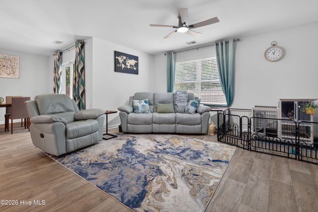 8322 E Highcroft Drive NE, Leland, NC 28451