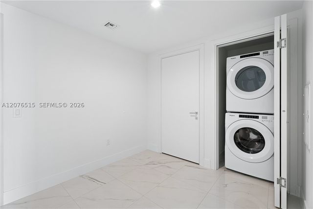 1170 E Hallandale Beach Blvd 304, Hallandale Beach, FL 33009