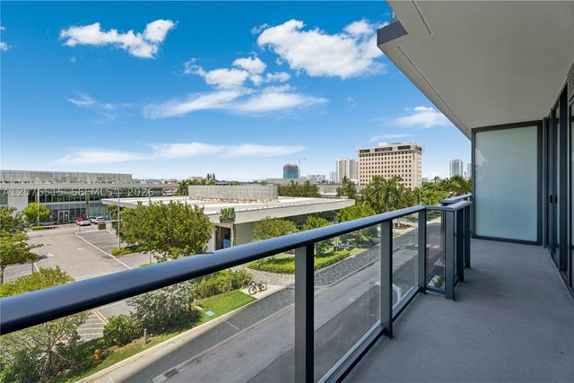 1170 E Hallandale Beach Blvd 304, Hallandale Beach, FL 33009