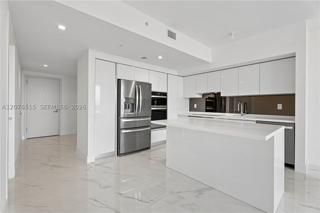 1170 E Hallandale Beach Blvd 304, Hallandale Beach, FL 33009