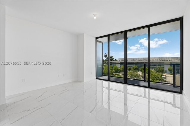 1170 E Hallandale Beach Blvd 304, Hallandale Beach, FL 33009