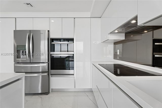 1170 E Hallandale Beach Blvd 304, Hallandale Beach, FL 33009