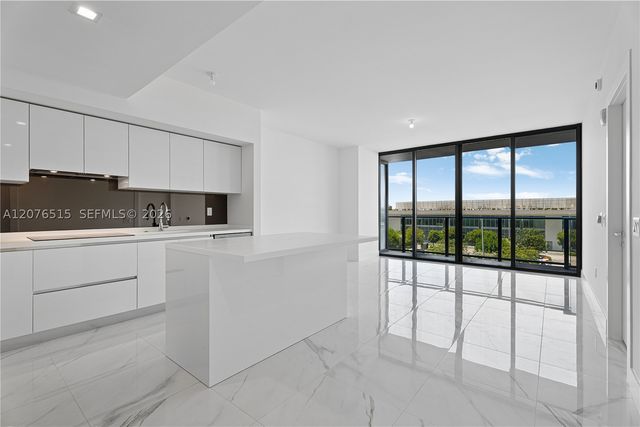 1170 E Hallandale Beach Blvd 304, Hallandale Beach, FL 33009