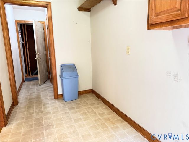 3933 Dunraven Rd, North Chesterfield, VA 23236