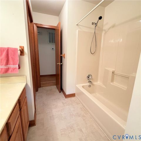 3933 Dunraven Rd, North Chesterfield, VA 23236