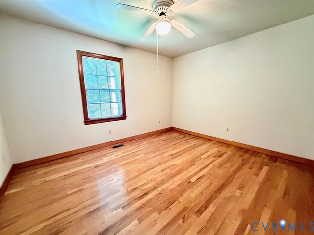 3933 Dunraven Rd, North Chesterfield, VA 23236