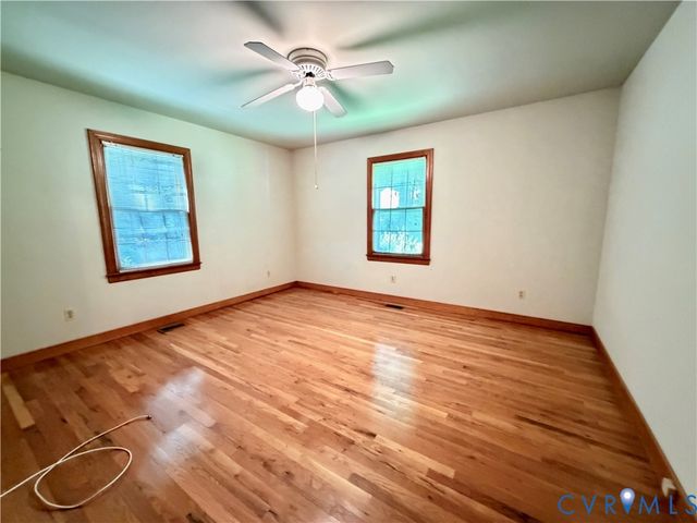 3933 Dunraven Rd, North Chesterfield, VA 23236