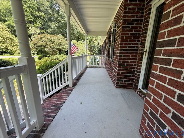 3933 Dunraven Rd, North Chesterfield, VA 23236