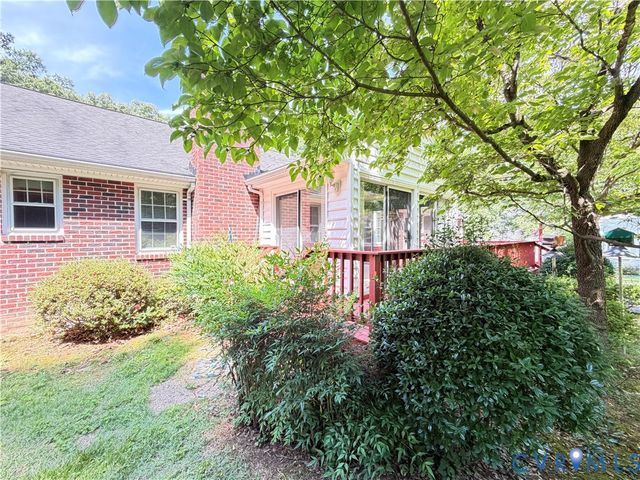 3933 Dunraven Rd, North Chesterfield, VA 23236