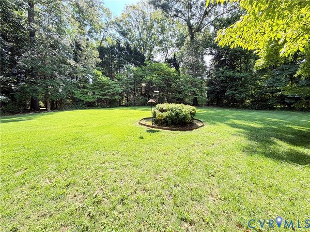 3933 Dunraven Rd, North Chesterfield, VA 23236
