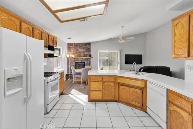 13900 Spring Valley Parkway, Victorville, CA 92395